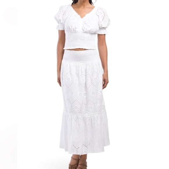 JENNIFER & GRACE WHITE EYELET SMOCKED SET BLOUSE MAXI SKIRT LARGE - Picture 1 of 10